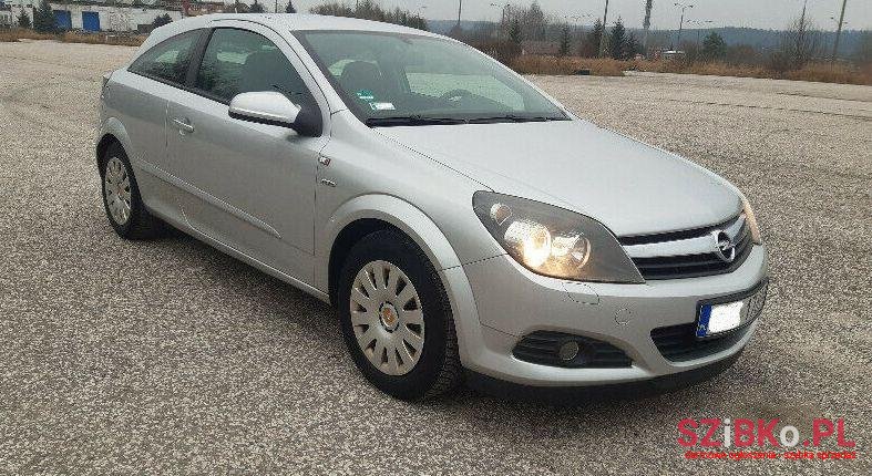 2005' Opel Astra photo #1