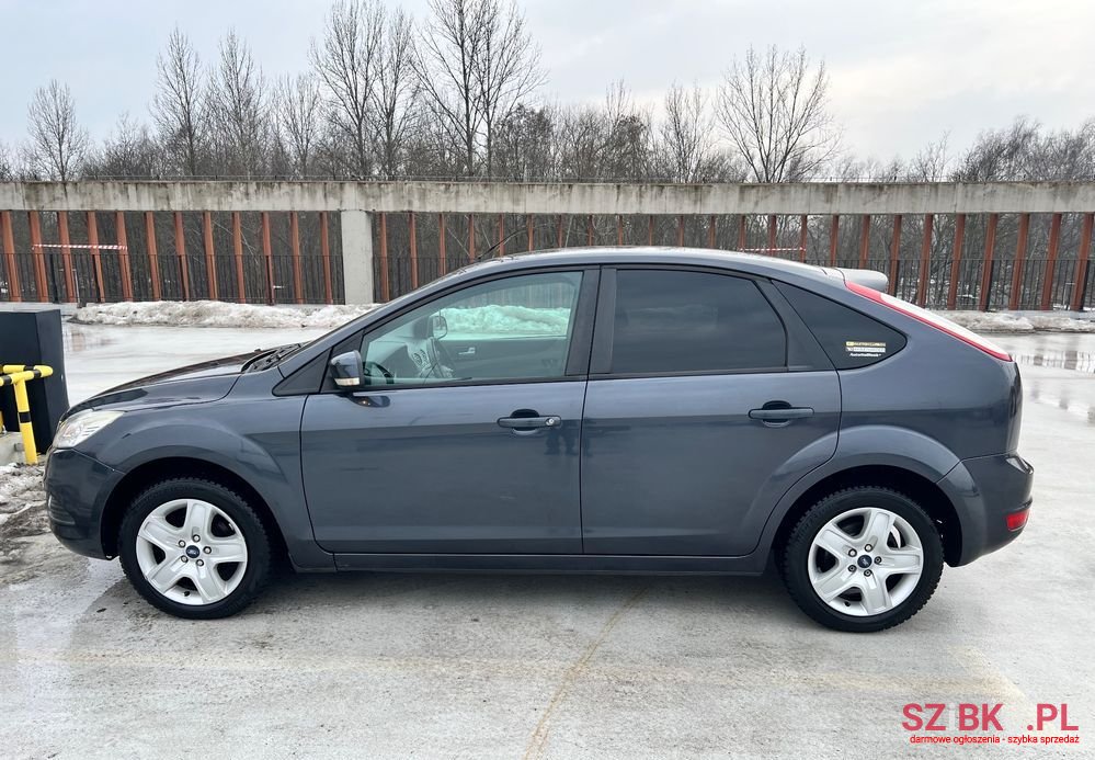 2009' Ford Focus 1.6 Amber X photo #6