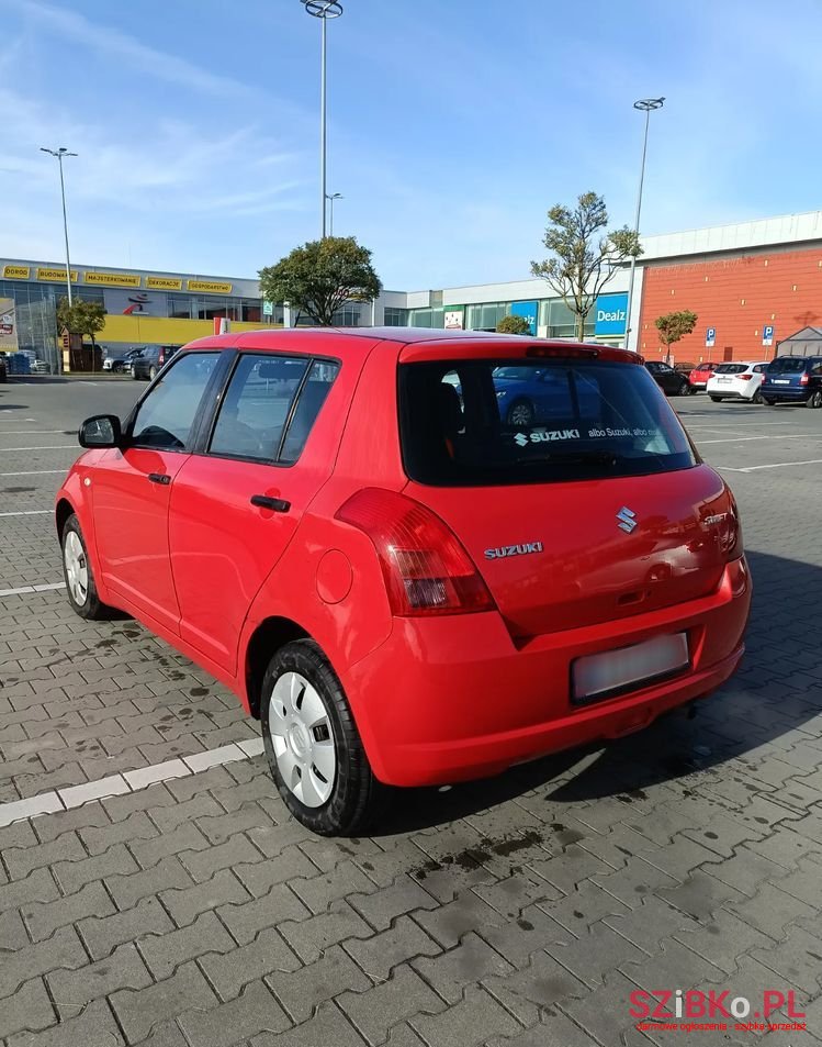 2007' Suzuki Swift 1.3 Club photo #6