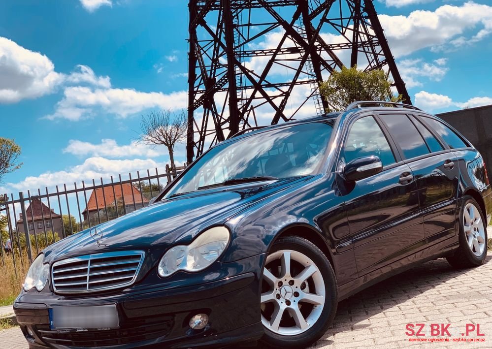 2004' Mercedes-Benz C-Class 180 T photo #6
