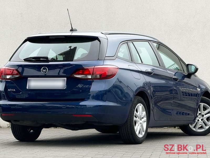 2020' Opel Astra V 1.5 Cdti Edition photo #2