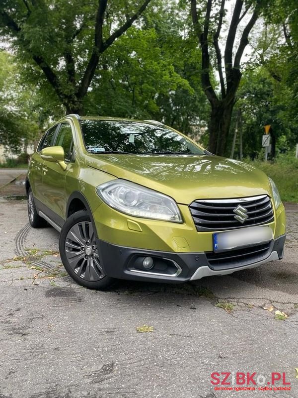 2014' Suzuki SX4 S-Cross photo #1