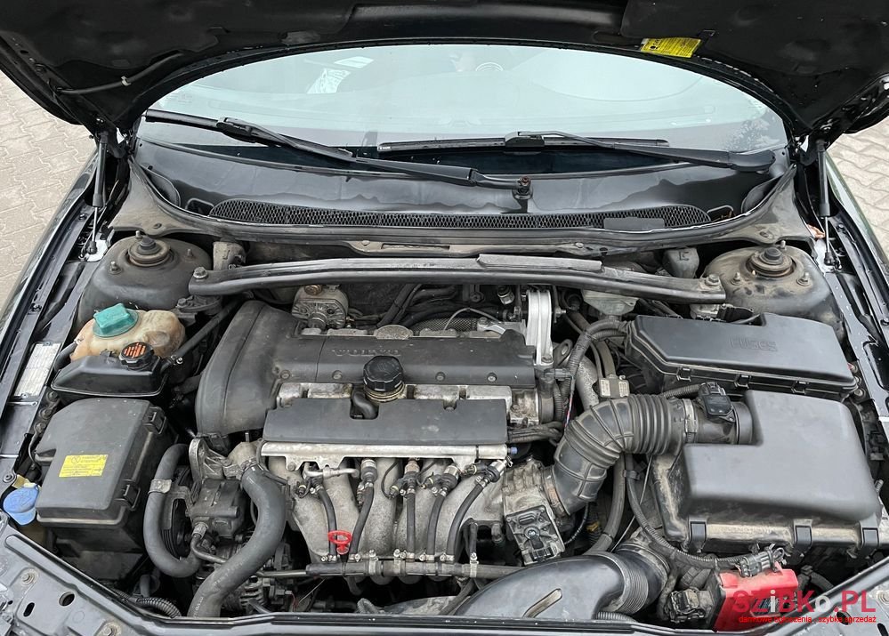 2001' Volvo S60 2.4 photo #4