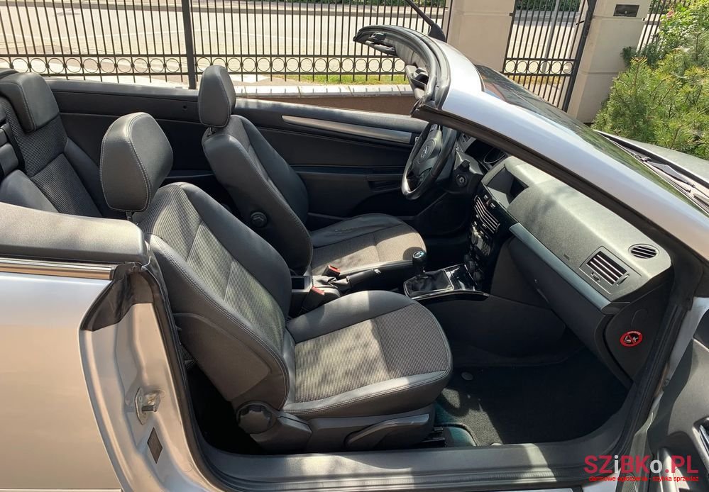 2007' Opel Astra photo #4