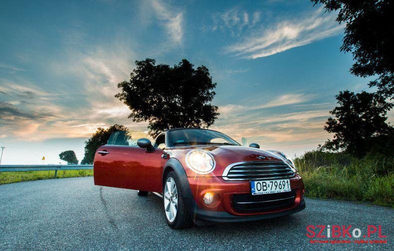 2011' MINI Cooper photo #2