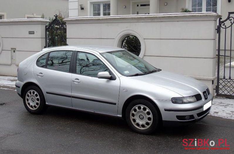 2002' SEAT Leon photo #1