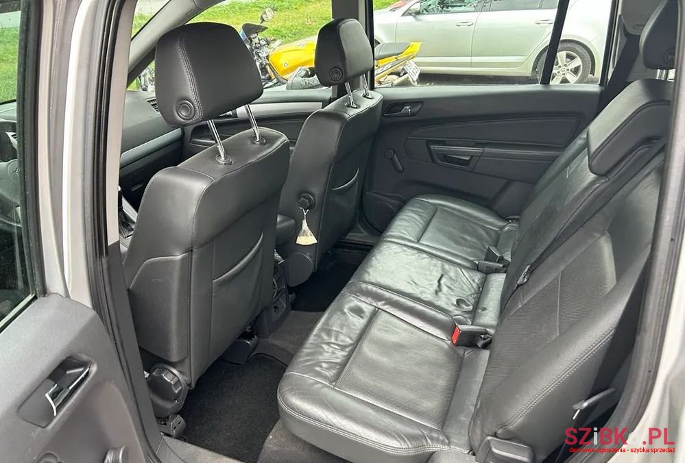 2006' Opel Zafira 1.9 Cdti Elegance photo #4