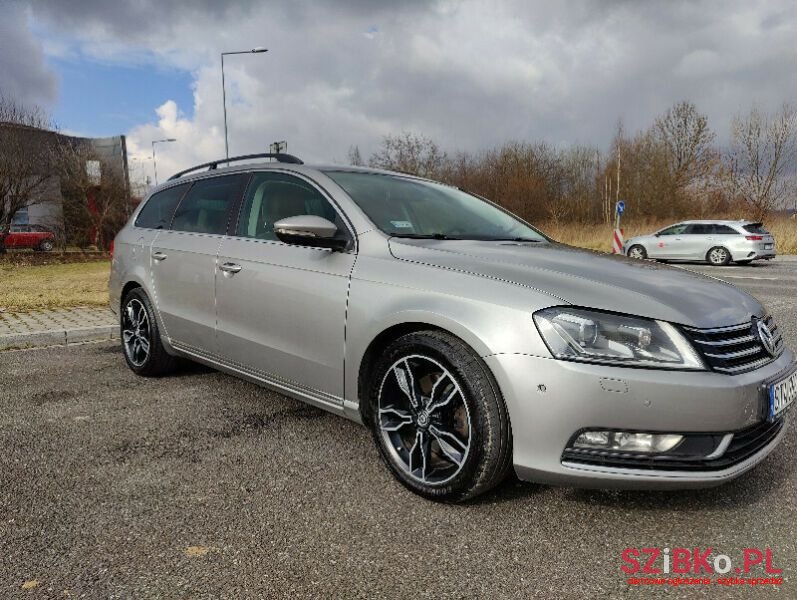 2014' Volkswagen Passat photo #2