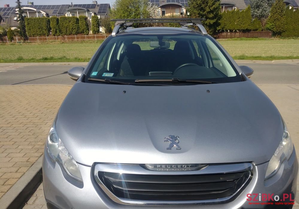 2013' Peugeot 2008 photo #3