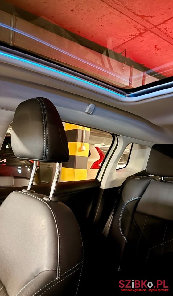 2018' Peugeot 2008 photo #5