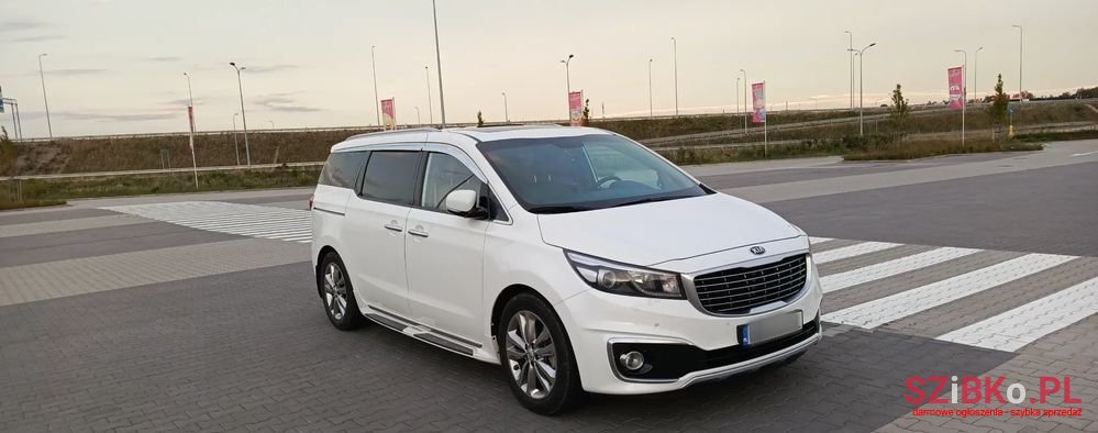 2016' Kia Carnival photo #1