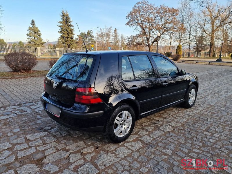 2002' Volkswagen Golf 1.4 Sportline photo #4