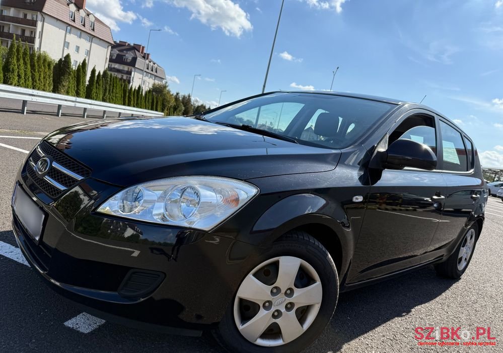 2009' Kia Ceed 1.4 Cvvt Lx Basis photo #2