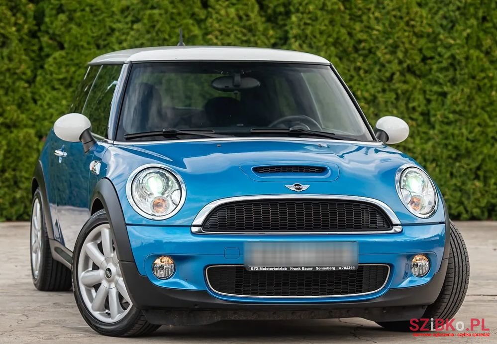 2009' MINI Cooper S photo #2