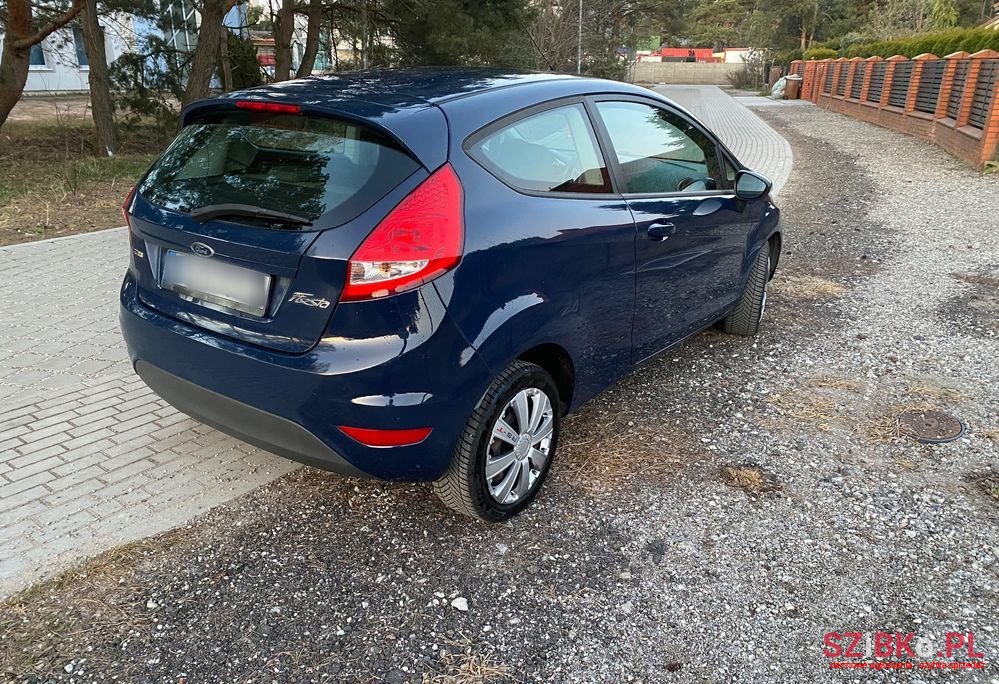 2009' Ford Fiesta photo #6