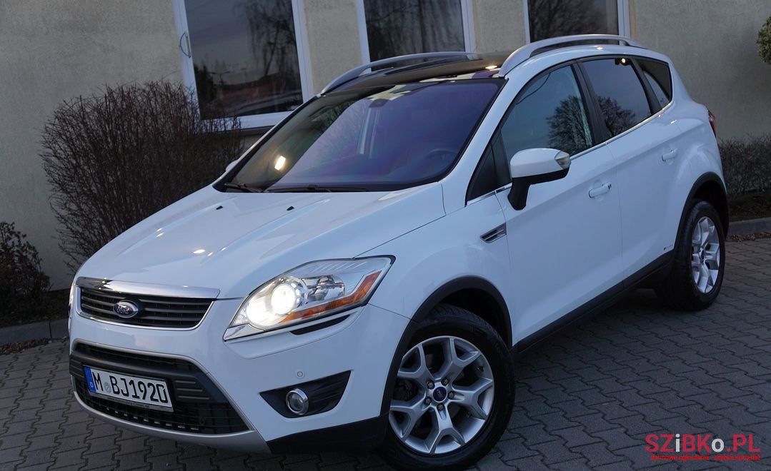 2011' Ford Kuga photo #1