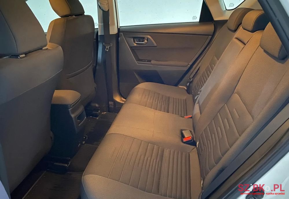 2018' Toyota Auris photo #5