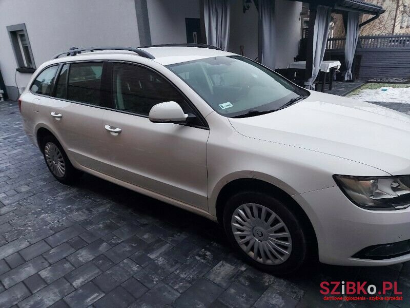 2015' Skoda Superb photo #3