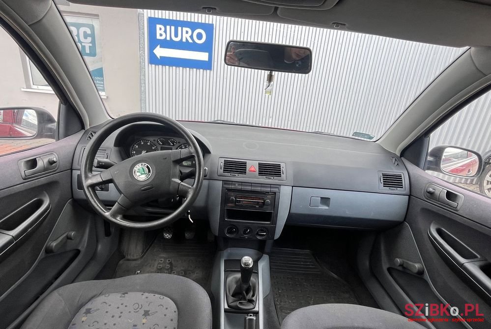 2001' Skoda Fabia 1.4 photo #5