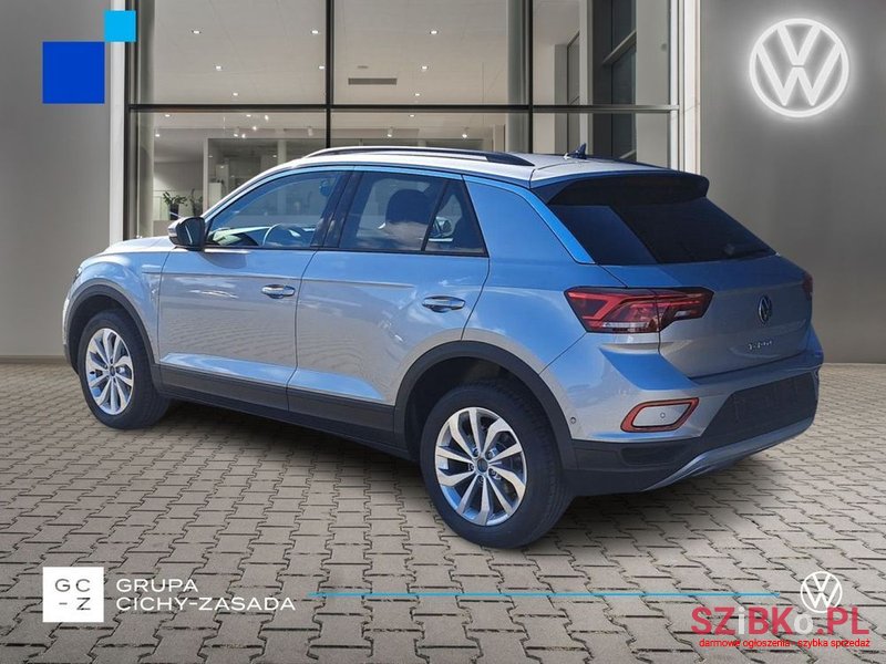 2024' Volkswagen T-Roc photo #2