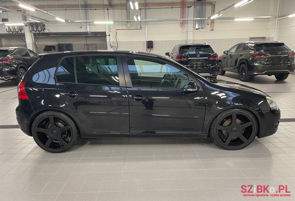 2006' Volkswagen Golf photo #4