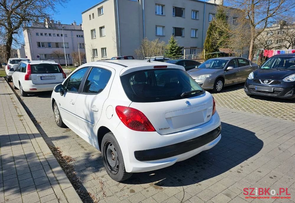 2012' Peugeot 207 photo #4