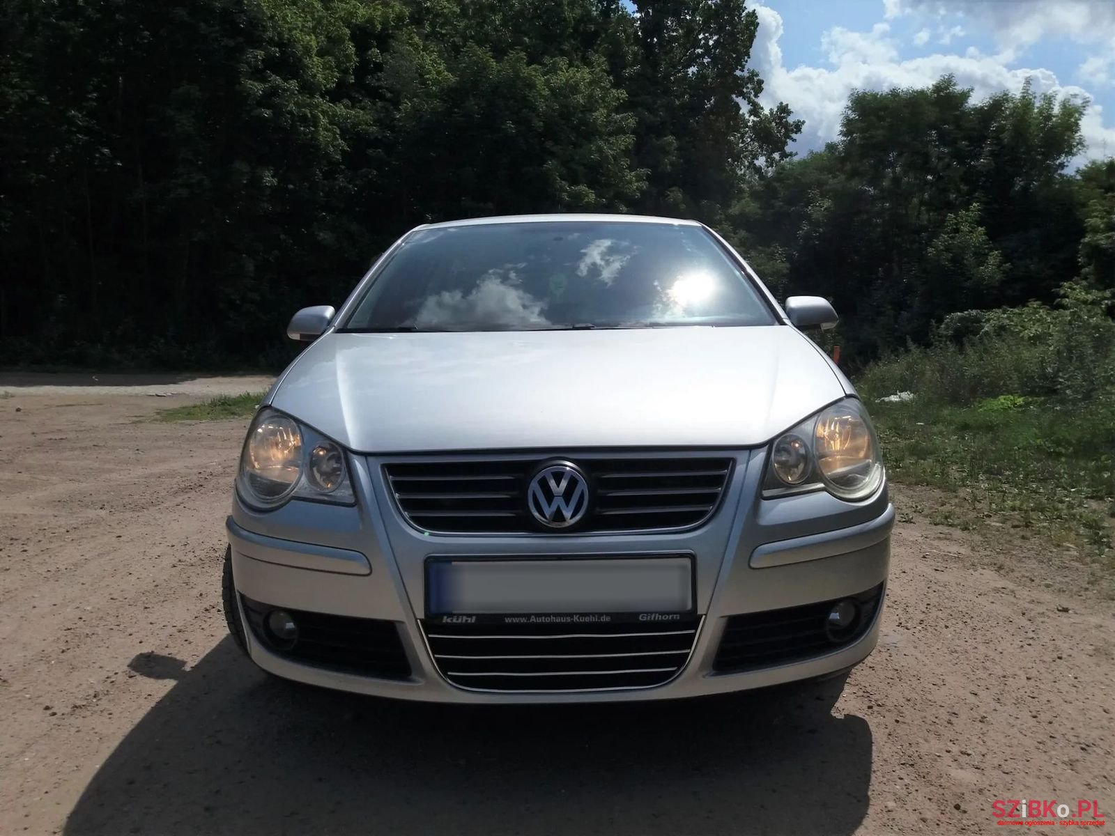 2005' Volkswagen Polo photo #2