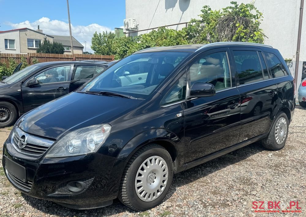 2011' Opel Zafira 1.6 Cosmo photo #1