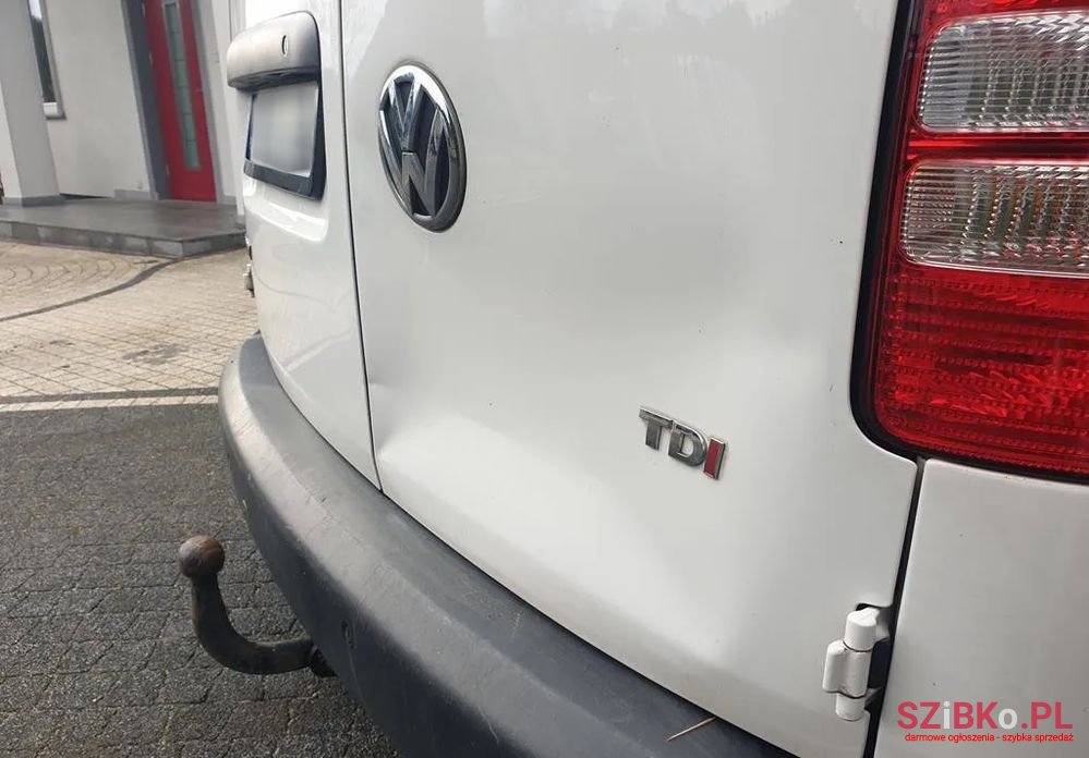 2015' Volkswagen Caddy photo #6