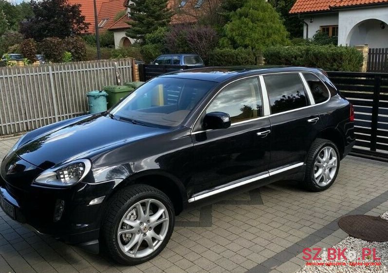 2007' Porsche Cayenne photo #1