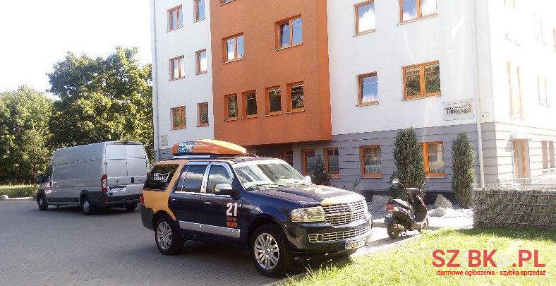 2011' Lincoln photo #1