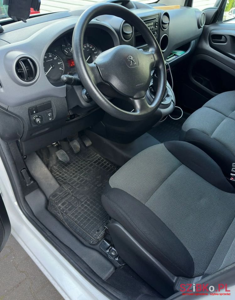 2017' Peugeot Partner 1.6 Bluehdi Active photo #5