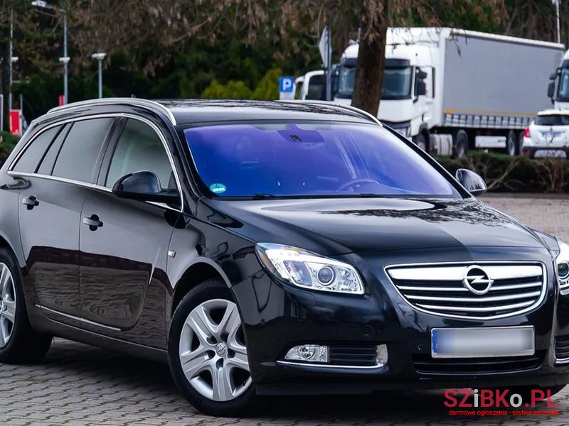 2011' Opel Insignia 1.4 T Cosmo S&S photo #1