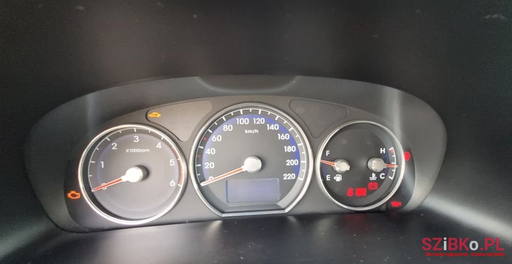 2010' Hyundai Santa Fe photo #3