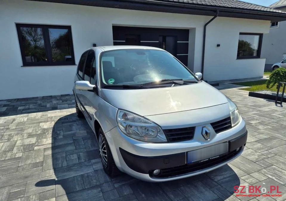 2005' Renault Scenic photo #6