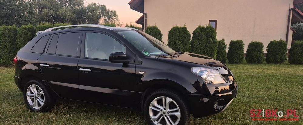 2011' Renault Koleos 2.0 Dci 4X4 Bose Edition photo #2