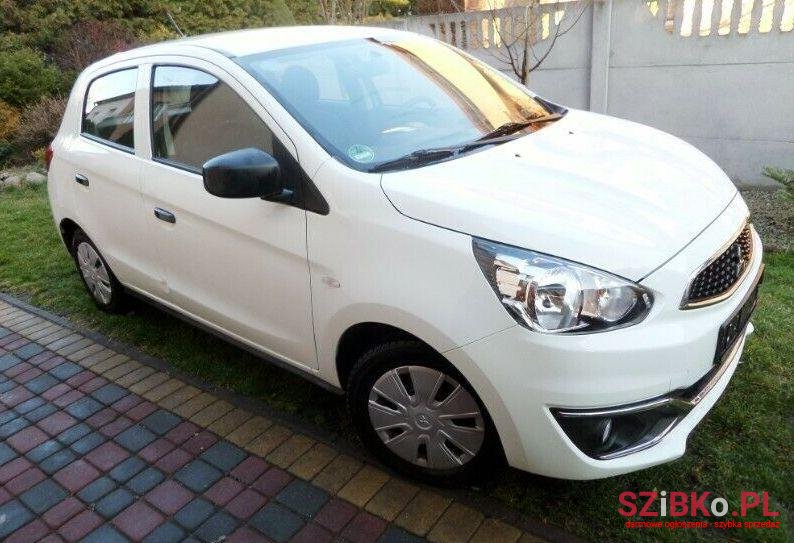 2015' Mitsubishi Space Star photo #1