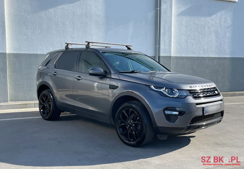 2017' Land Rover Discovery Sport Td4 Hse Luxury photo #6