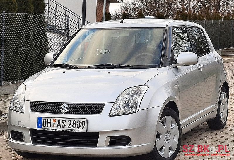 2006' Suzuki Swift photo #2