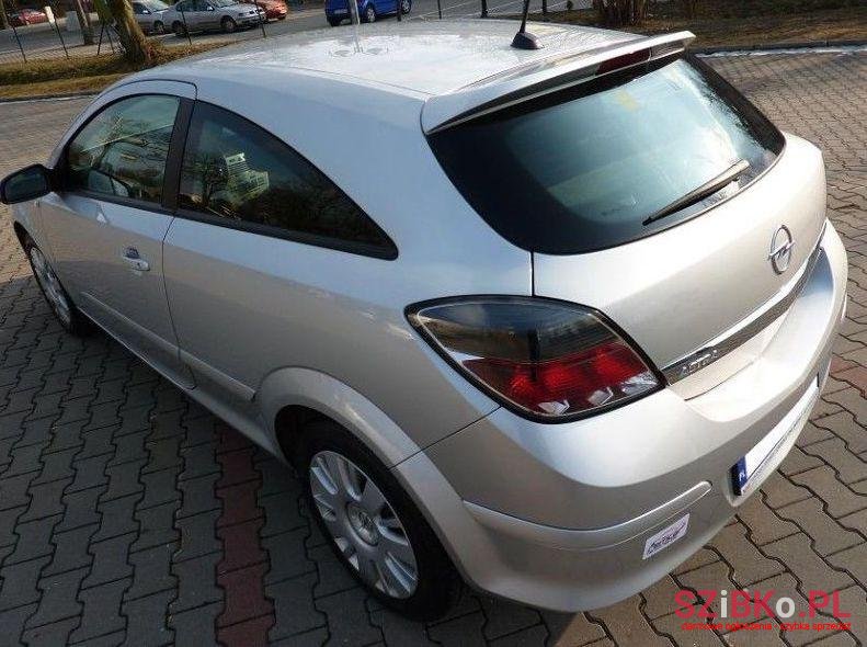 2007' Opel Astra photo #4