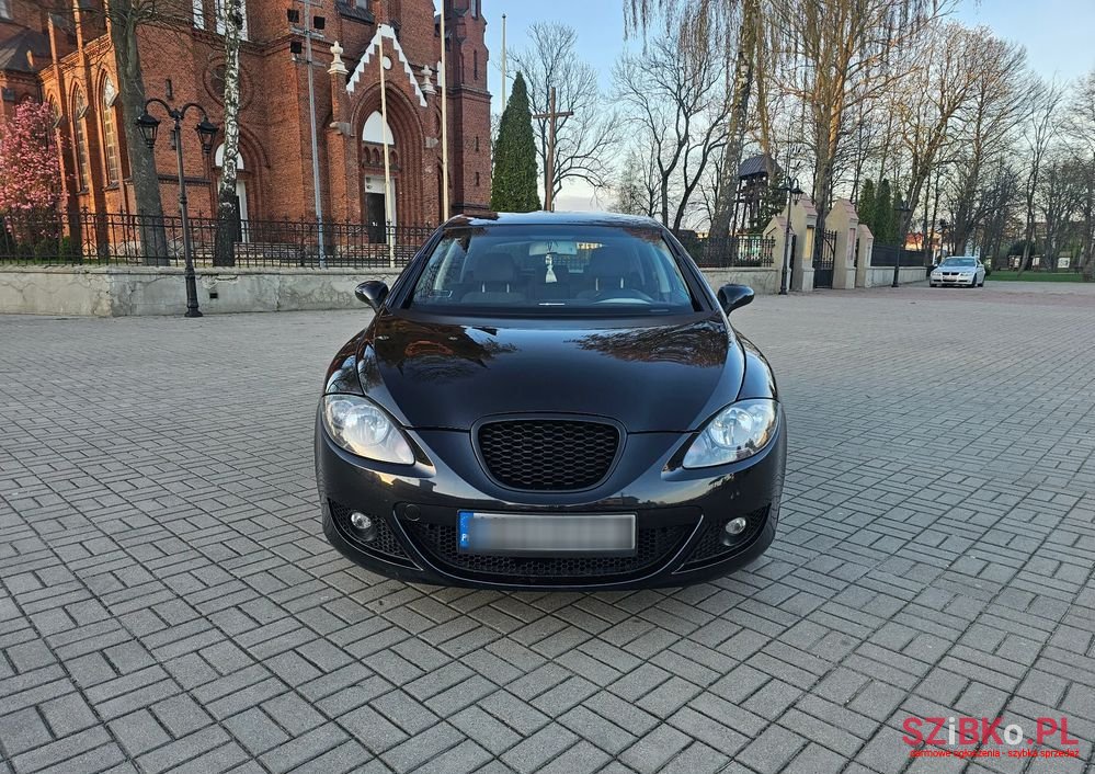 2008' SEAT Leon photo #3