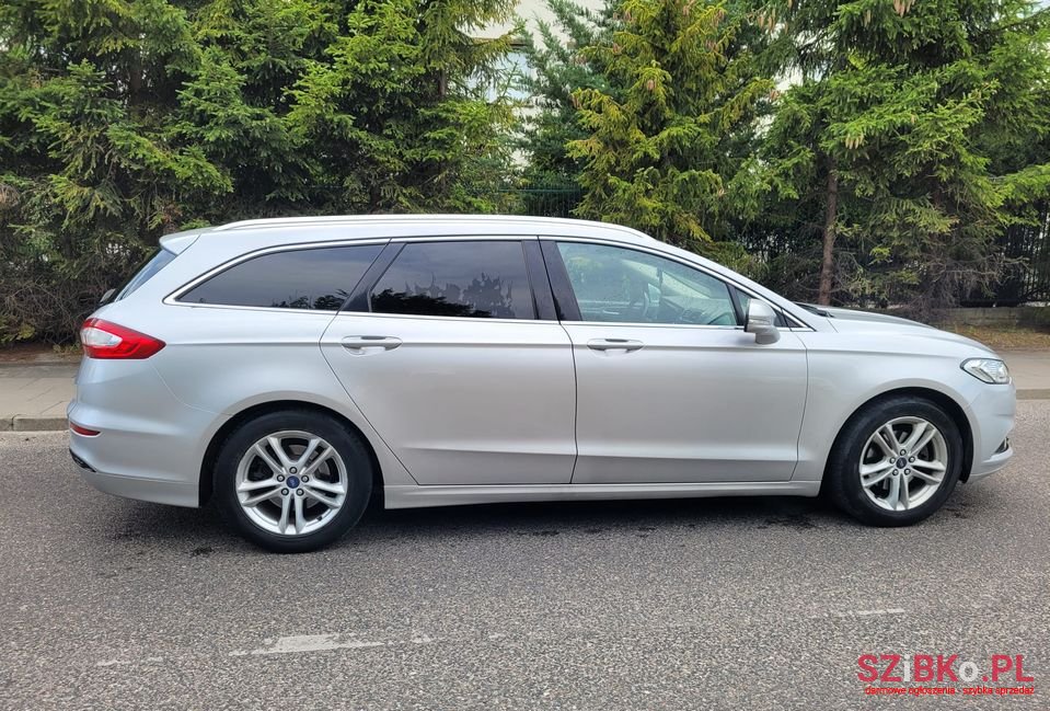 2014' Ford Mondeo photo #5