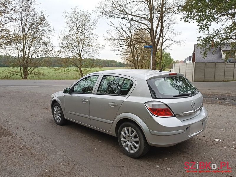 2005' Opel Astra Iii 1.6 Enjoy photo #5