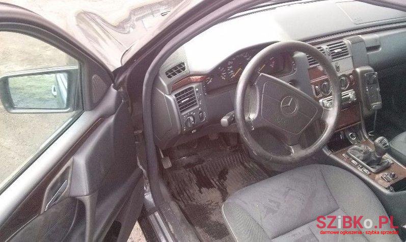 1998' Mercedes-Benz E Class photo #4