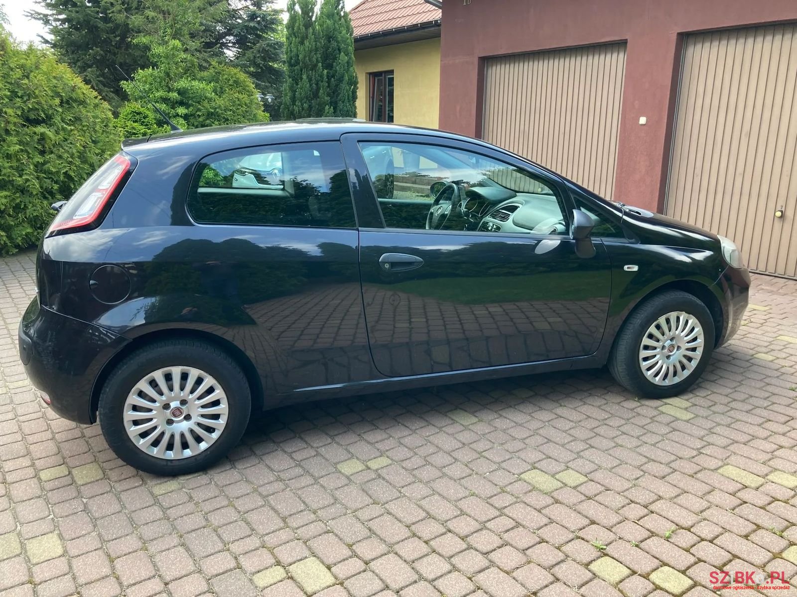 2010' Fiat Punto photo #6