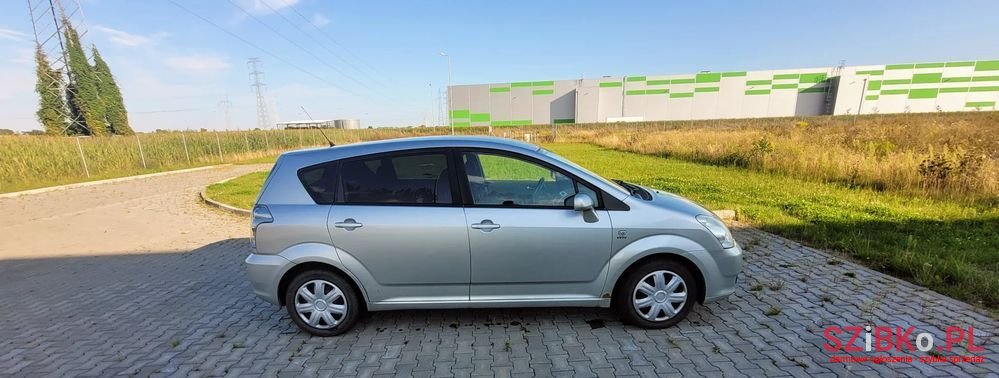 2005' Toyota Corolla Verso photo #4