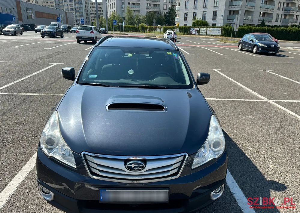 2012' Subaru Outback photo #3