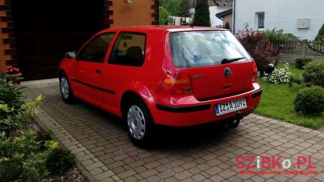 1999' Volkswagen Golf photo #2