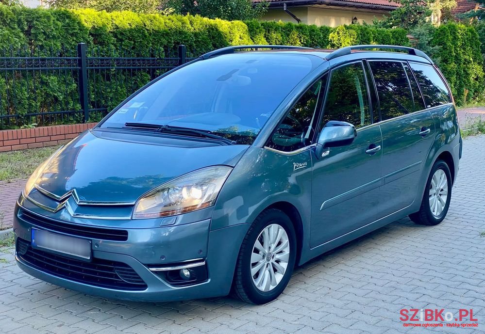 2007' Citroen C4 Grand Picasso photo #2
