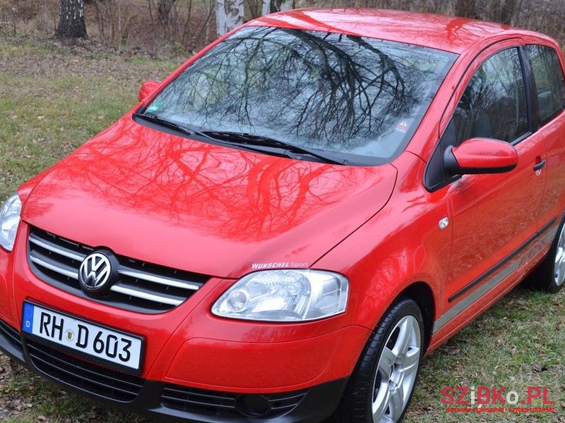 2007' Volkswagen Fox photo #4